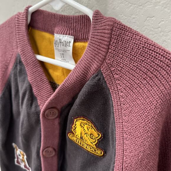 Harry Potter Gryffindor Cardigan Sweater - Picture 2 of 8